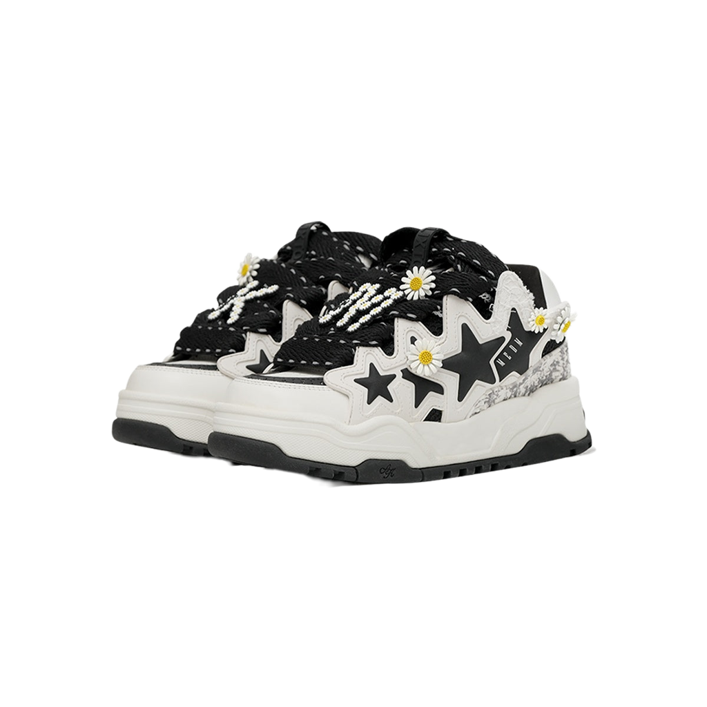 KAALIXTO--Daisy Bread Shoes - Unisex